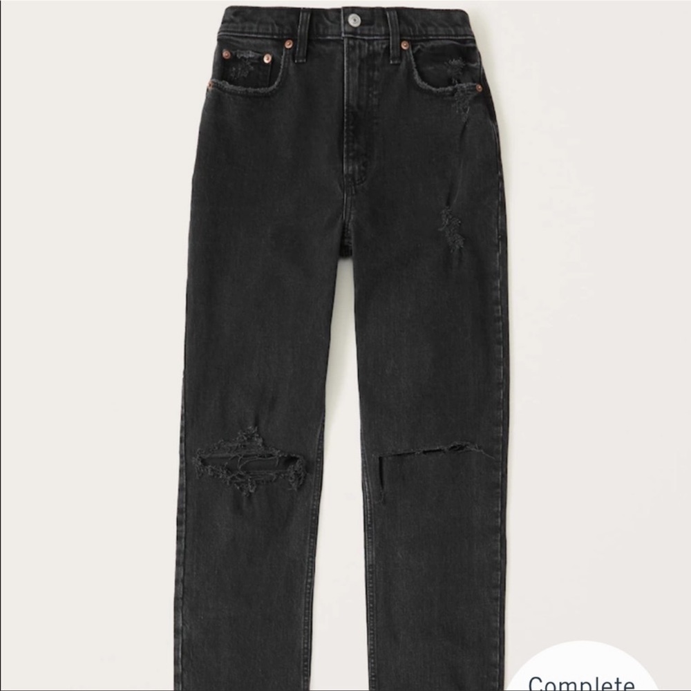 Abercrombie ultra high rise 90s straight leg, black distressed knee